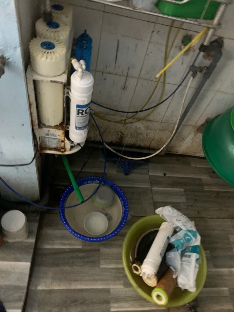 lắp đặt máy lọc nước cho gia đình có trẻ nhỏ